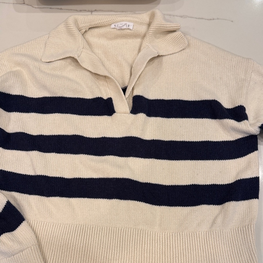 Velvet by Graham & Spencer Cream Knit Sweater